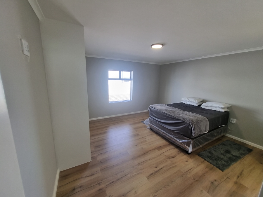 To Let 3 Bedroom Property for Rent in Hoogland Western Cape